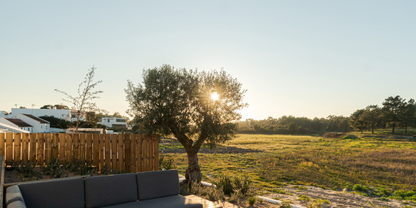 Comprar / Vender Casas Unifamiliares y Chalets en Alcorcón · con Jardín