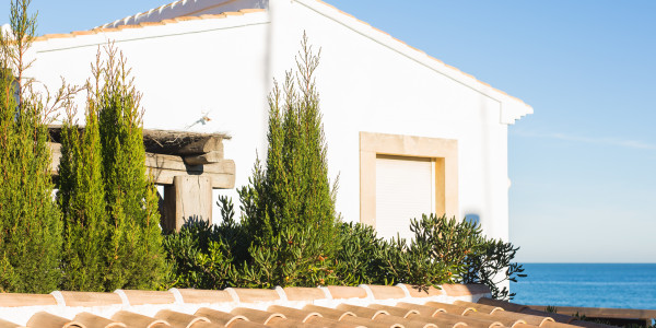 Inversores, Intermediarios, Agentes y Brokers Inmobiliarios en Alcorcón · Casas de Playa
